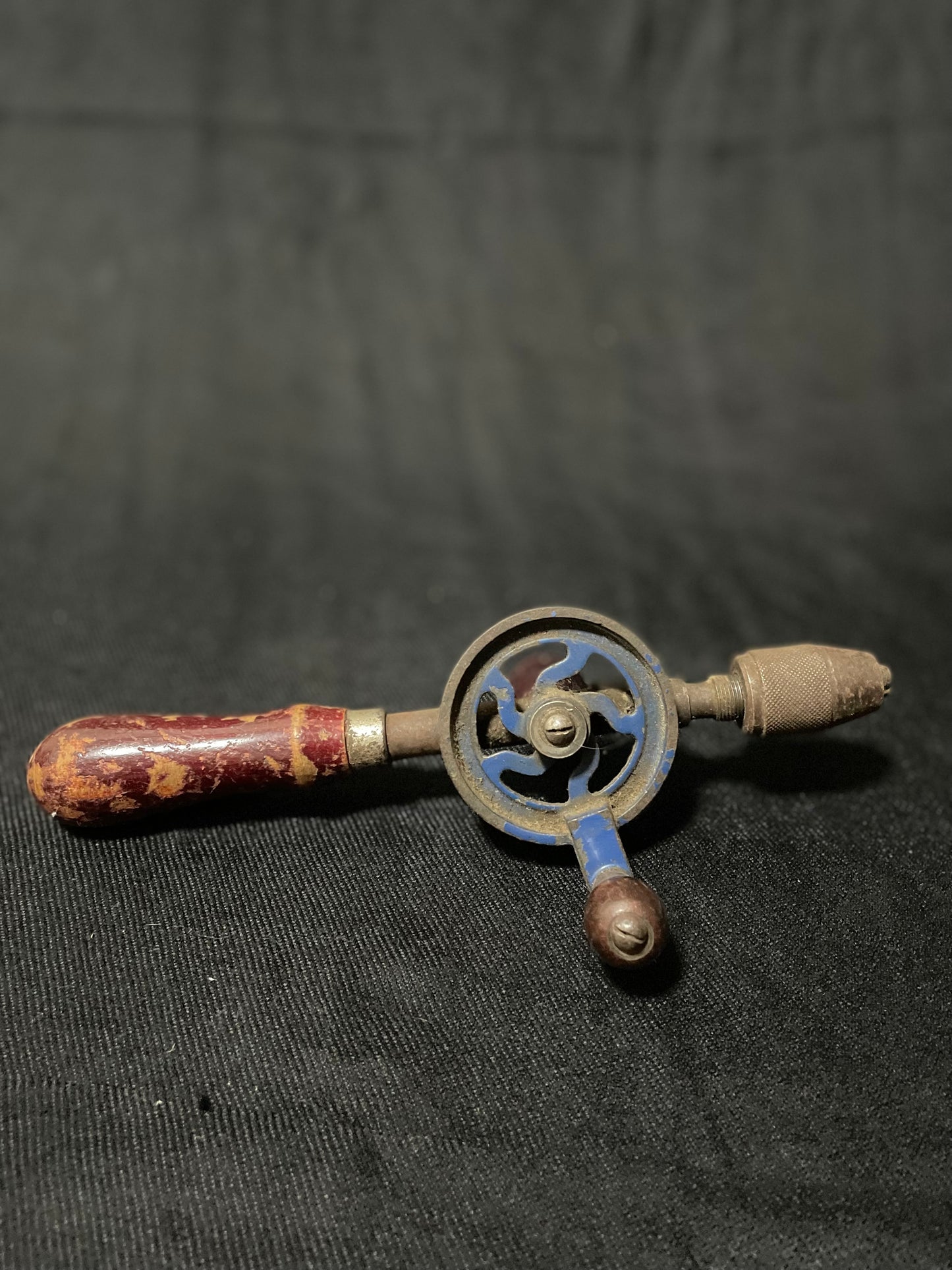 Antiker Bohrer mit echtem Charme