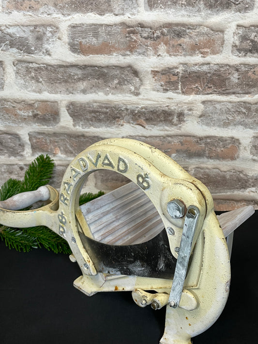 Raadvad Brotschneidemaschine, ein dänischer Designklassiker